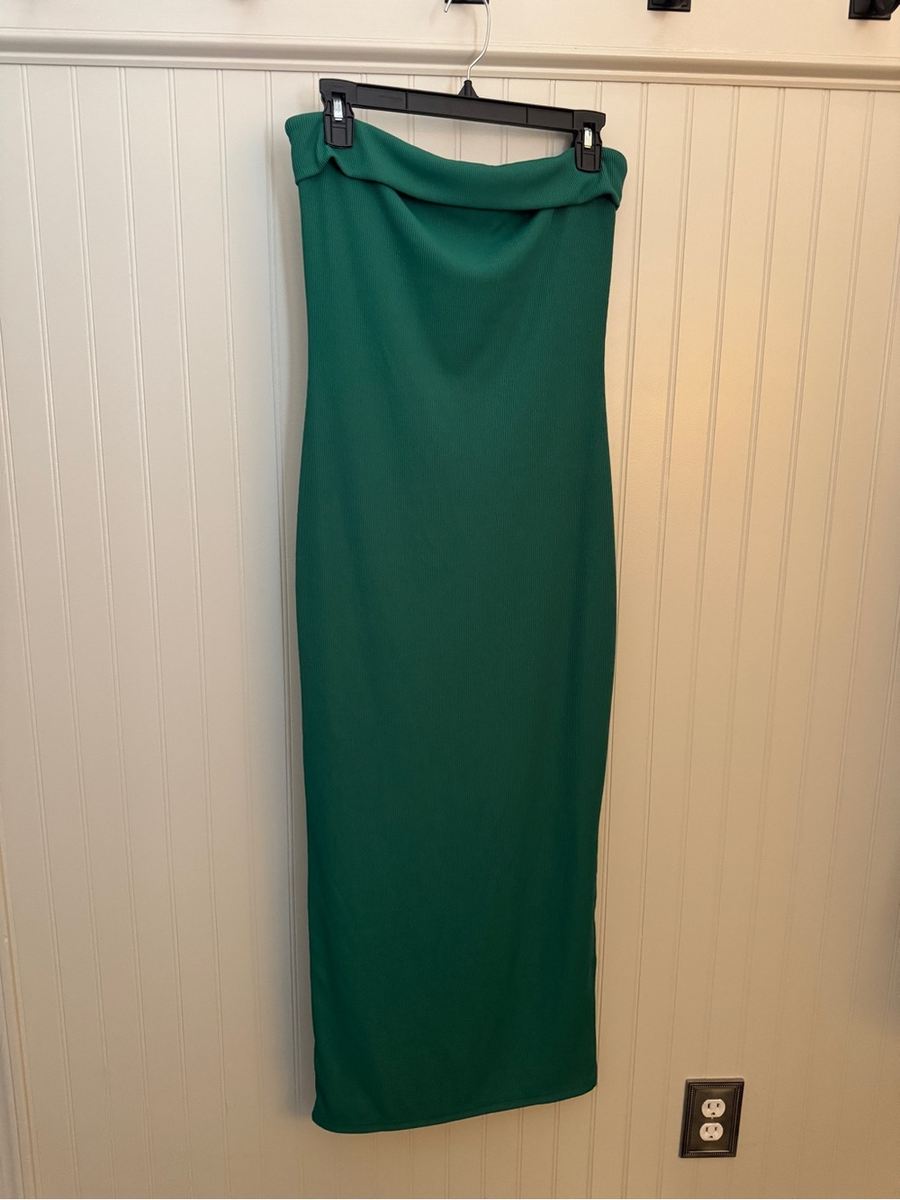 Stunning Emerald Green Strapless Bodycon Maxi Dress